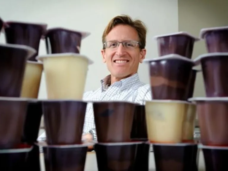 The Legend of the “Pudding Guy”: How 12,150 Cups of Pudding Earned 1.2 Million Miles